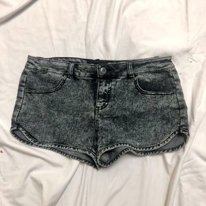 Acid wash short shorts